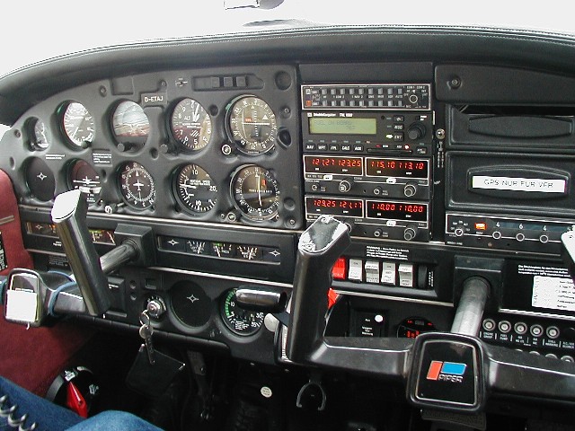 Cockpit einer PA28