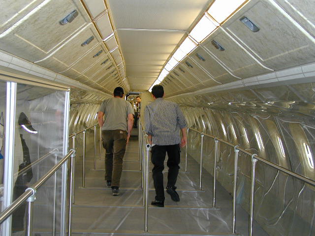 Tu144